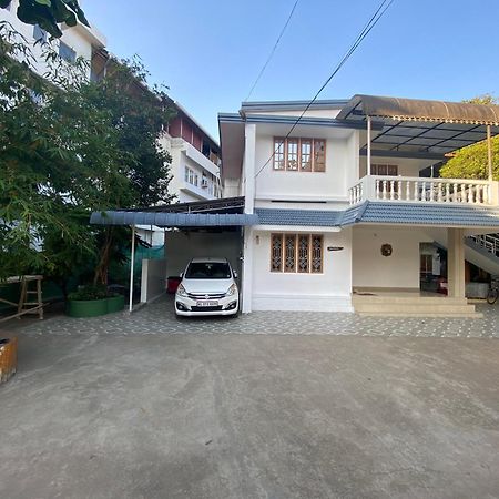 Tranquilou Homestay Теккади Экстерьер фото