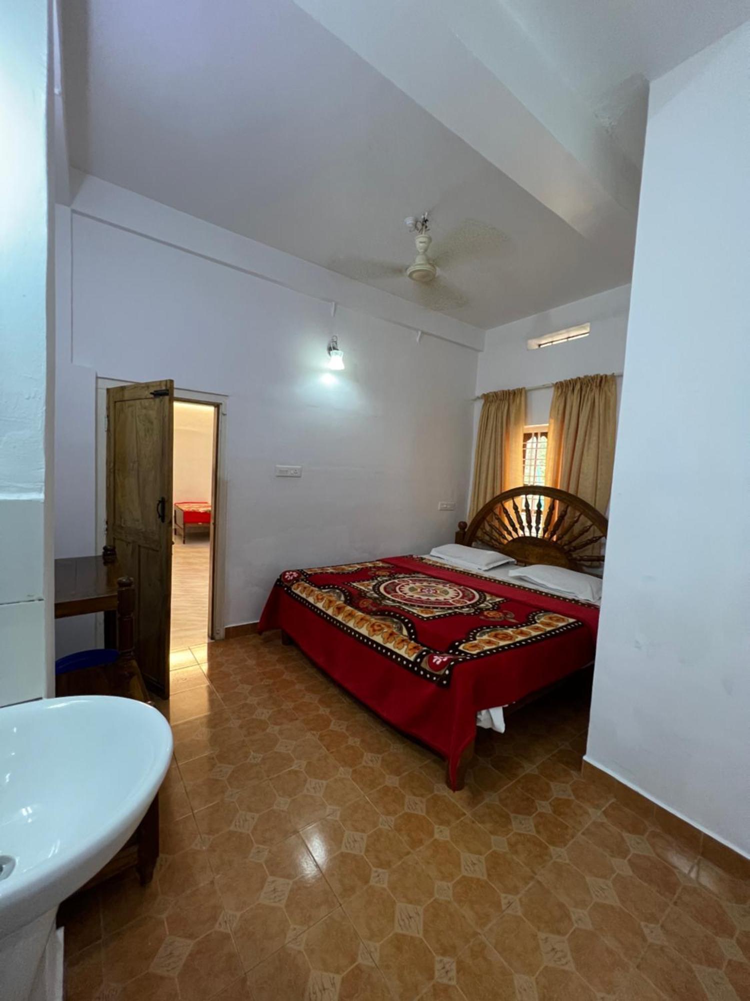 Tranquilou Homestay Теккади Экстерьер фото