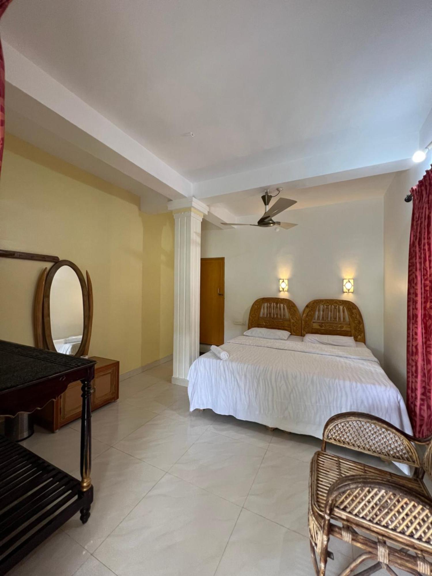 Tranquilou Homestay Теккади Экстерьер фото